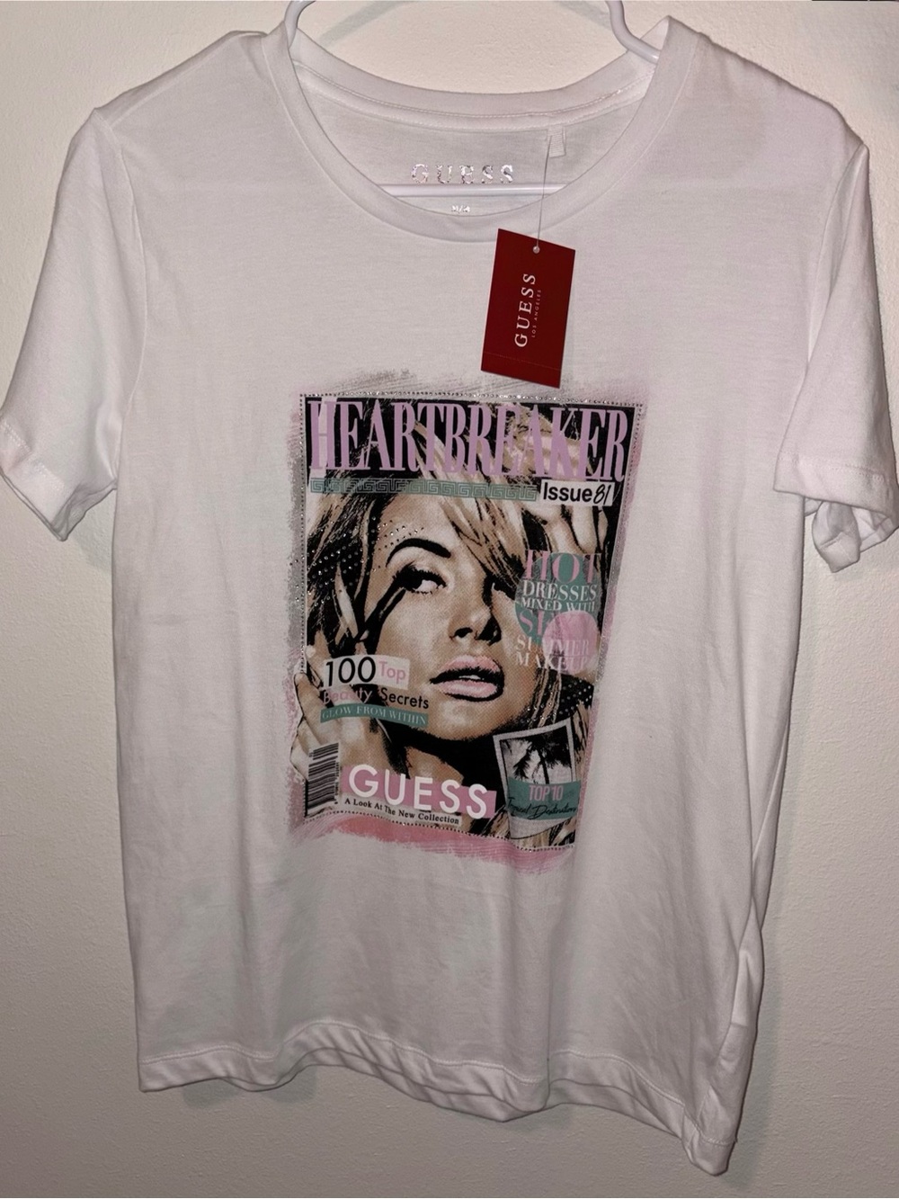 Guess White Graphic 'Heartbreaker' Magazine Tee Size M - New